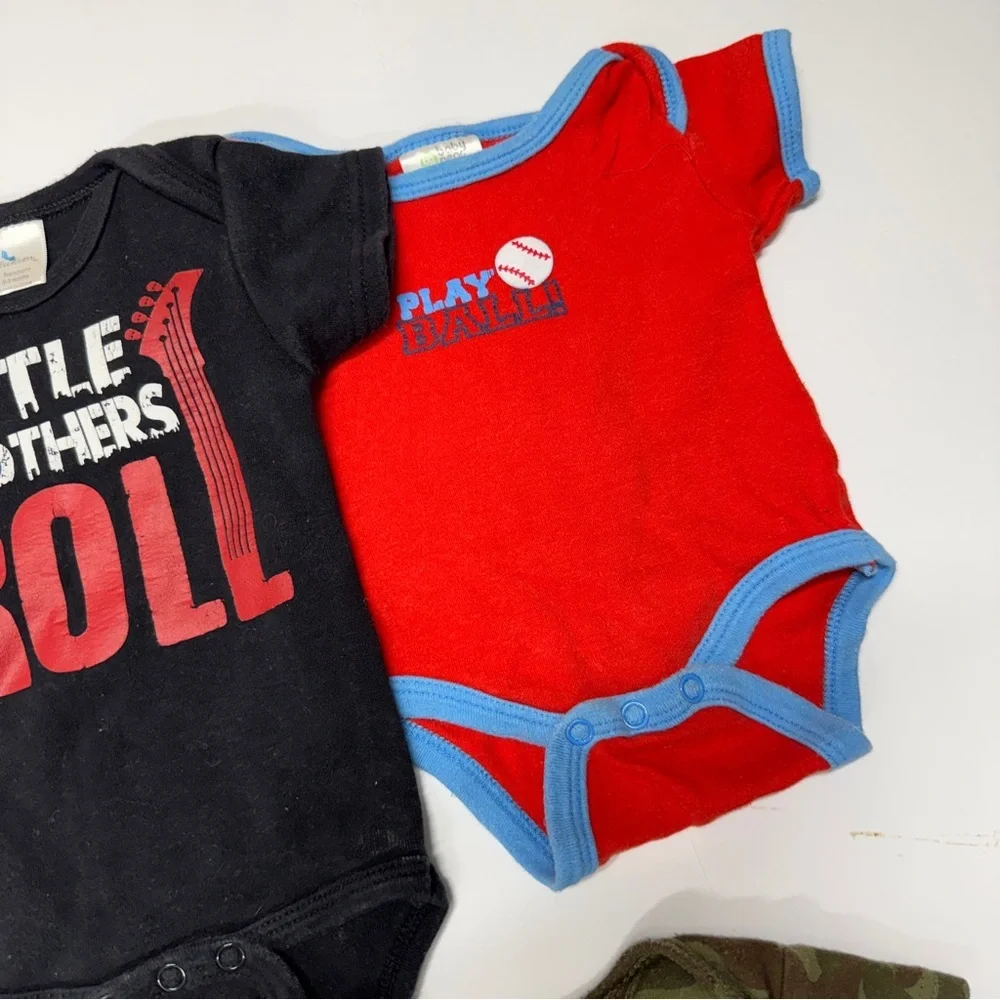 Assorted Baby Onesies Set 0-3m. 14pcs.
